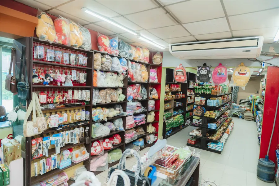 Walls of soft toys, school bags and gifts